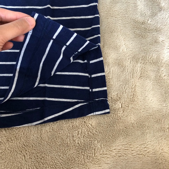 SOLD! Club Monaco top - Picture 4 of 4